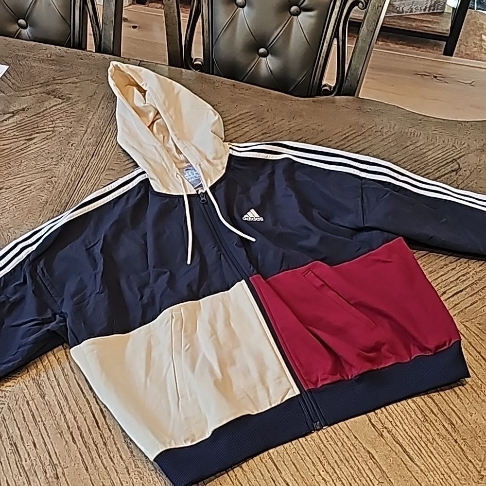 Adidas women hooded jacket size L NWT
